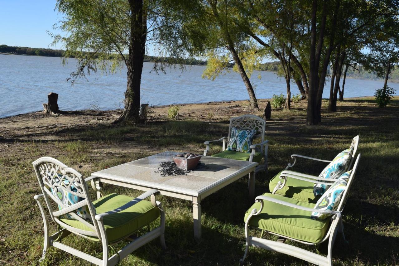 Lake Front Cottage Little Elm Экстерьер фото